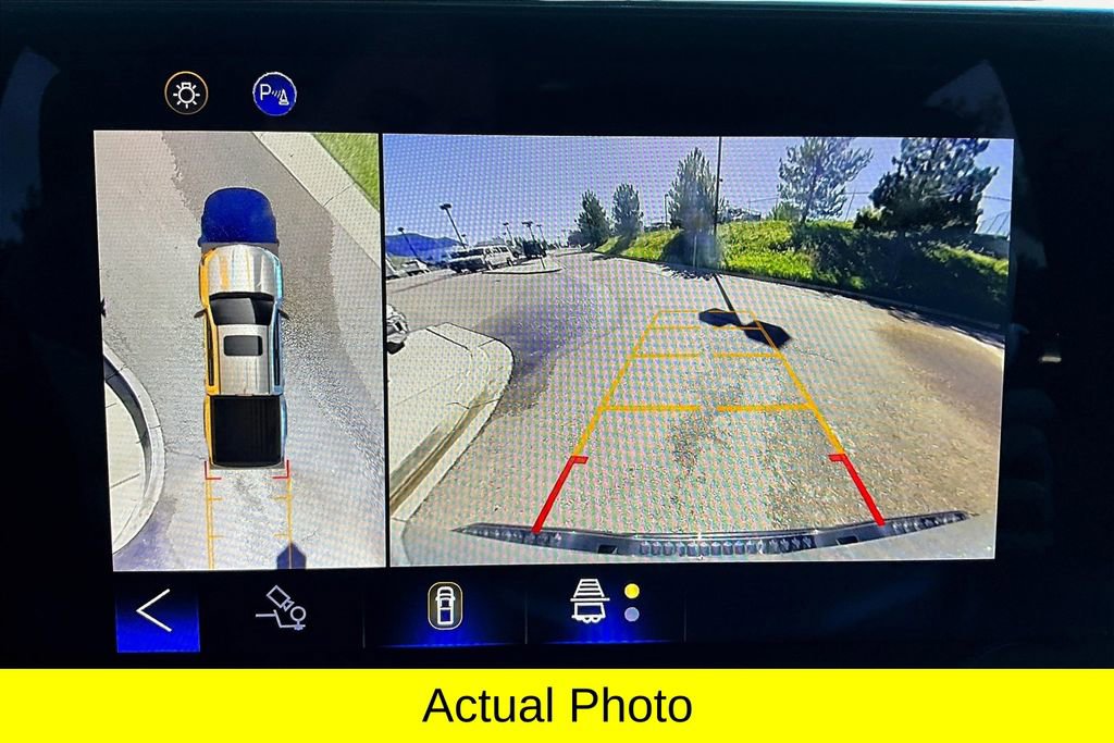 Used 2023 Chevrolet Colorado ZR2 w/ ZR2 Convenience Package III image 23