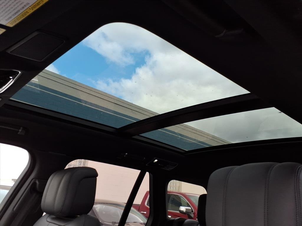 Used 2021 Land Rover Range Rover Westminster Edition image 10