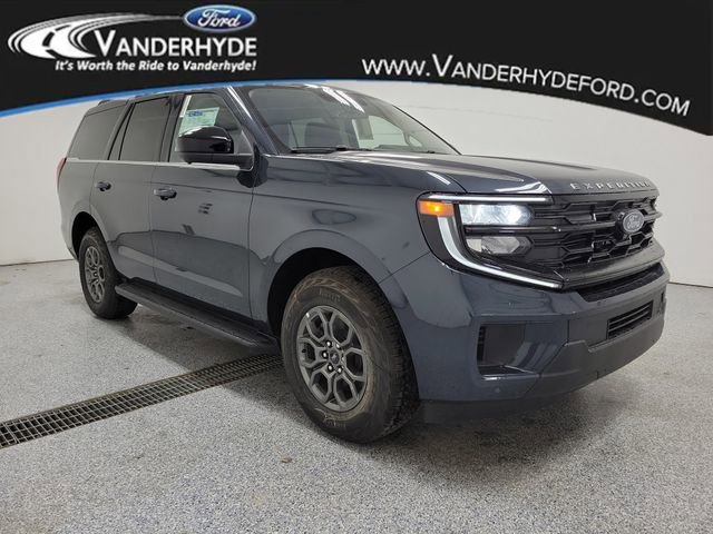 New 2025 Ford Expedition Active AWD/4WD image 2
