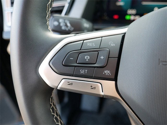 Certified 2024 Volkswagen Atlas Cross Sport SE image 24