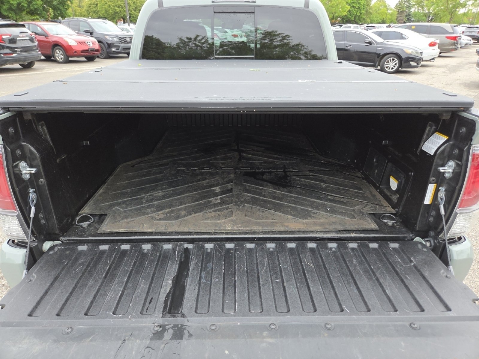 Used 2023 Toyota Tacoma TRD Sport w/ Black Out Package (TMS) AWD/4WD image 25