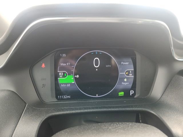 Used 2023 Chevrolet Bolt LT w/ Infotainment Package FWD image 19