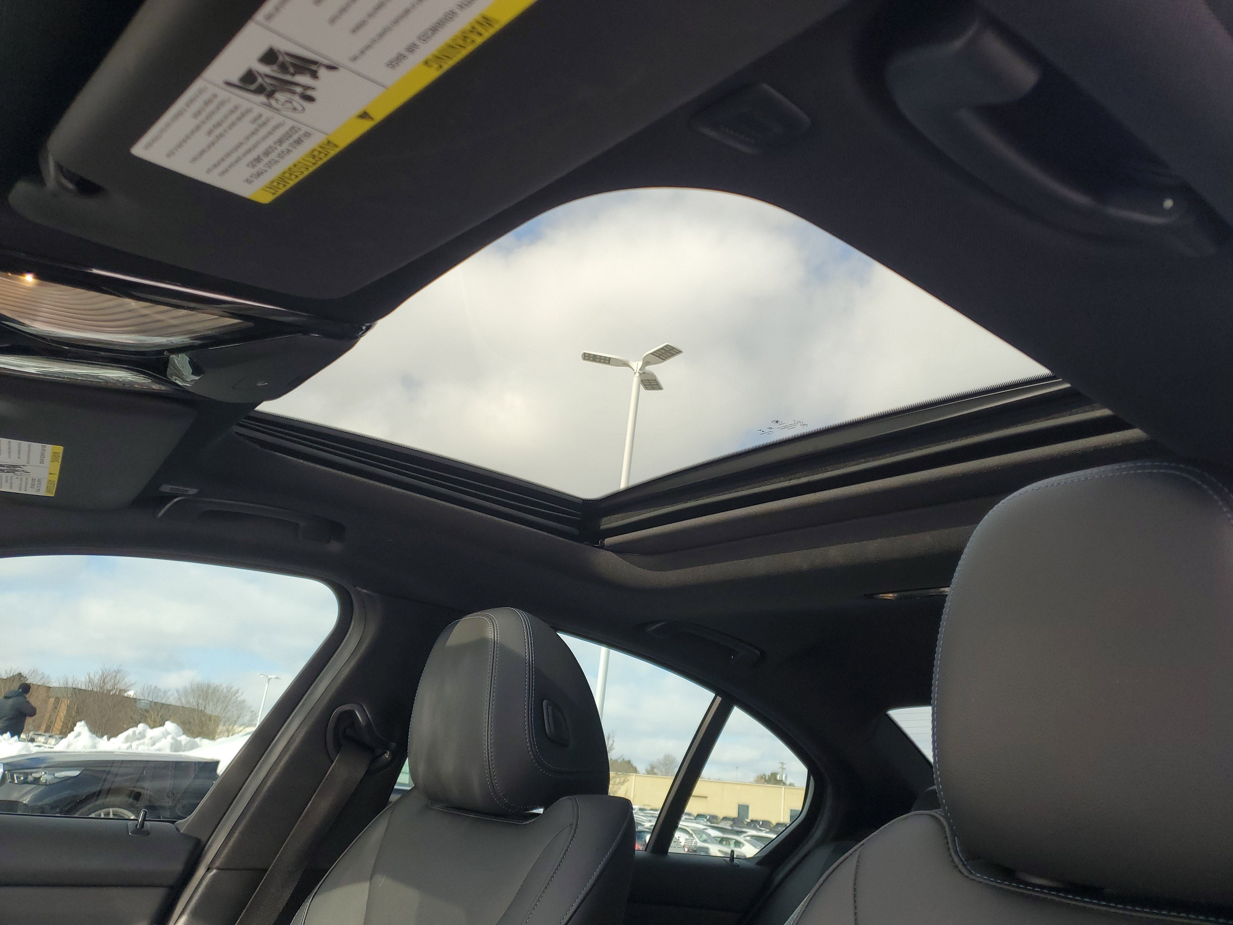 Used 2022 BMW M340i xDrive M340i xDrive w/ Premium Package image 9