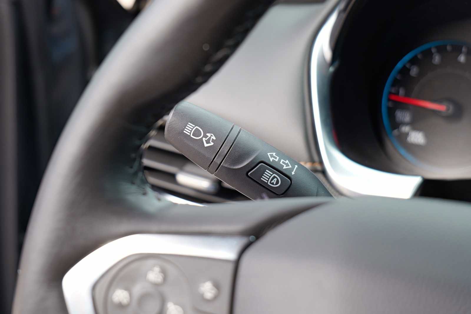 Used 2018 Chevrolet Traverse Premier w/ Driver Confidence II Package image 18