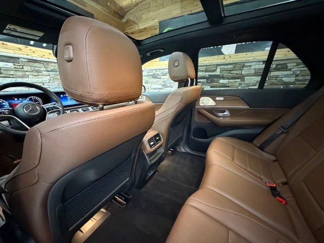 Used 2025 Mercedes-Benz GLE 450e 4MATIC image 34