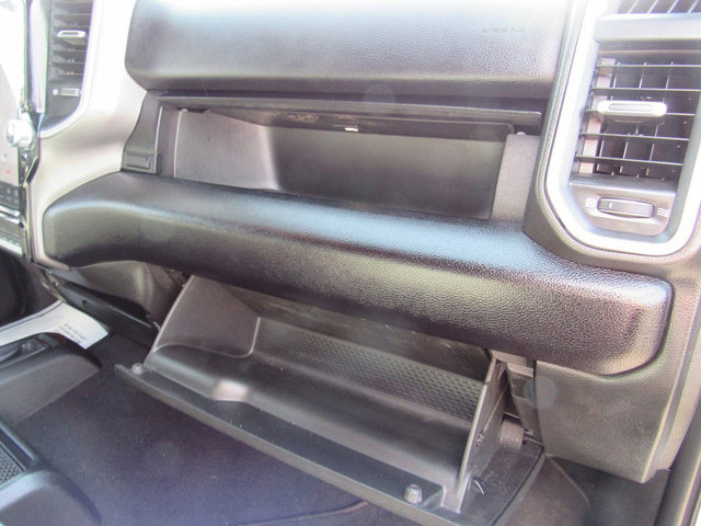 Used 2024 RAM 4500 SLT w/ Quick Order Package 2YG SLT AWD/4WD image 17