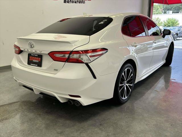 Certified 2020 Toyota Camry SE FWD image 3