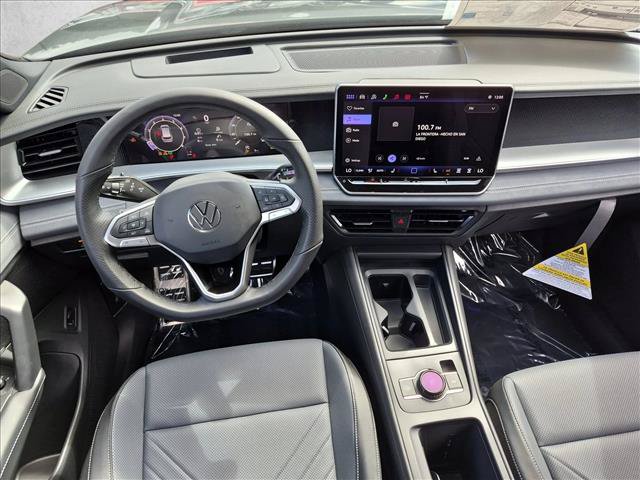 New 2026 Volkswagen Tiguan SE R-Line FWD image 15