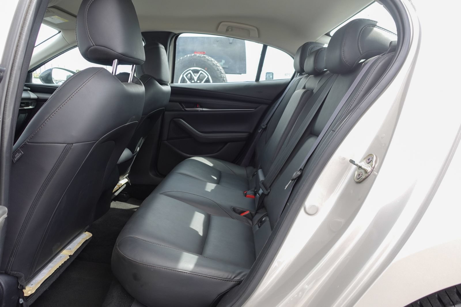 Used 2024 MAZDA MAZDA3 s FWD image 14