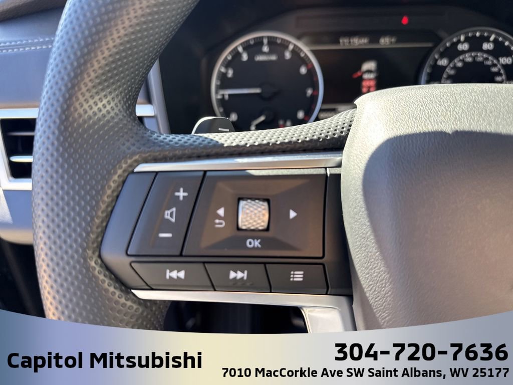 New 2025 Mitsubishi Outlander ES image 20