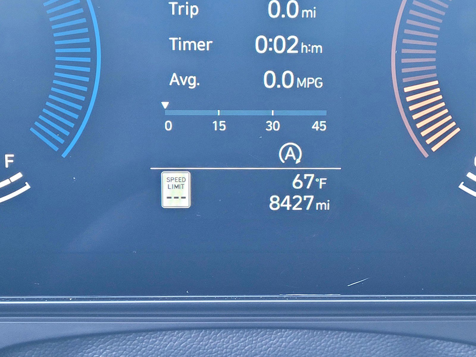 Used 2025 Hyundai Kona SE image 21