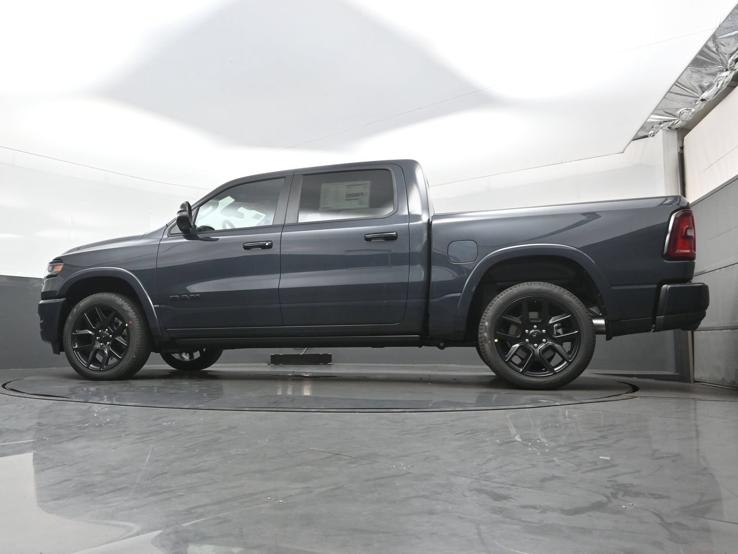 New 2027 RAM 1500 Laramie w/ Night Edition AWD/4WD image 15