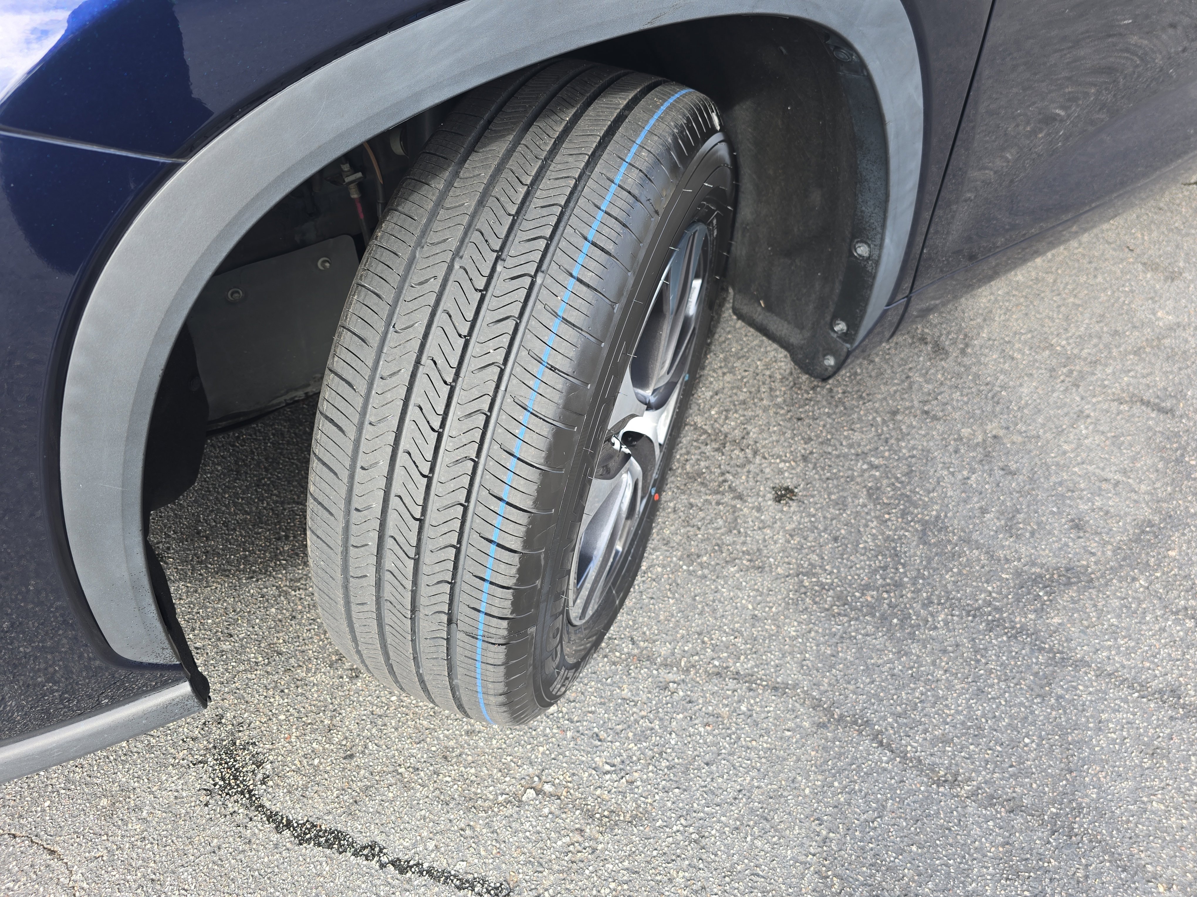 Used 2023 Toyota Highlander XLE image 34