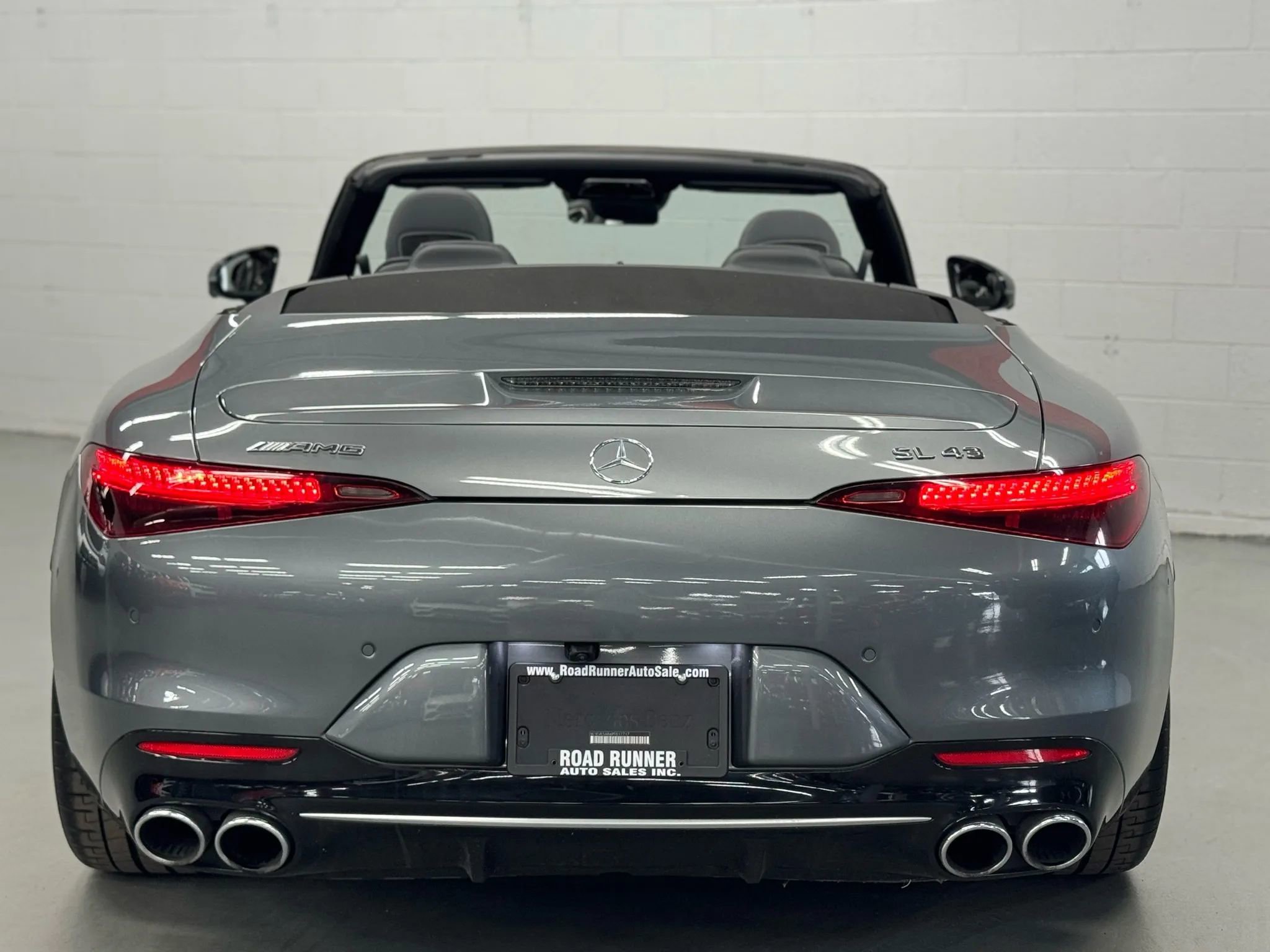 Used 2023 Mercedes-Benz SL 43 AMG w/ Driver Assistance Package image 7