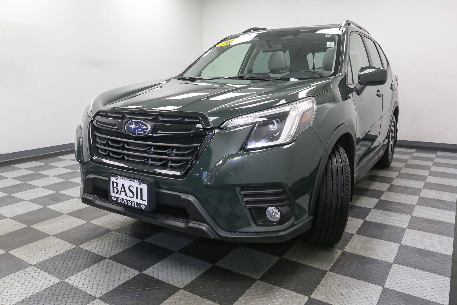 Used 2023 Subaru Forester Premium AWD/4WD image 4