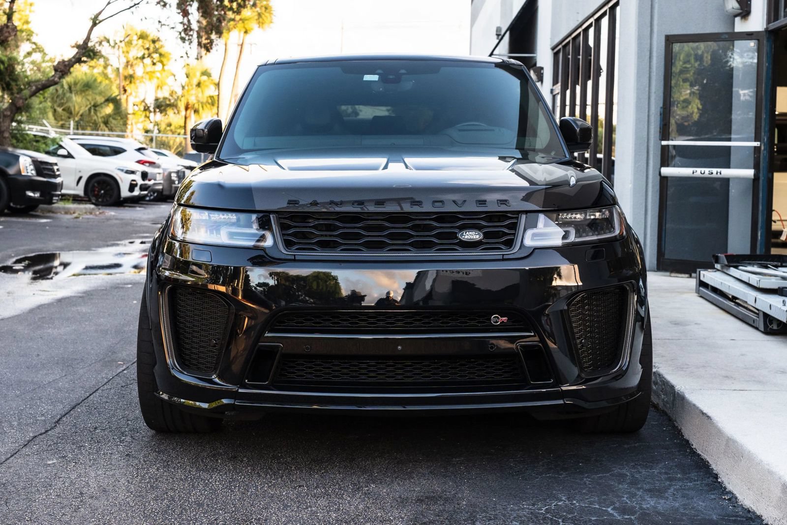 Used 2021 Land Rover Range Rover Sport SVR Carbon Edition AWD/4WD image 2