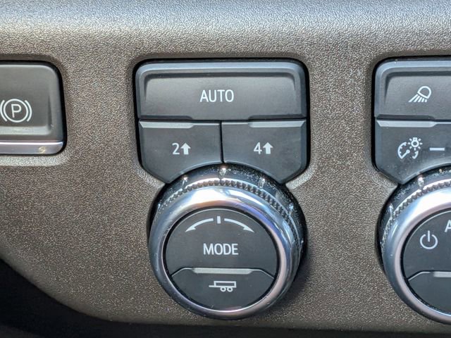 Used 2022 GMC Sierra 1500 SLT w/ SLT Premium Plus Package AWD/4WD image 28