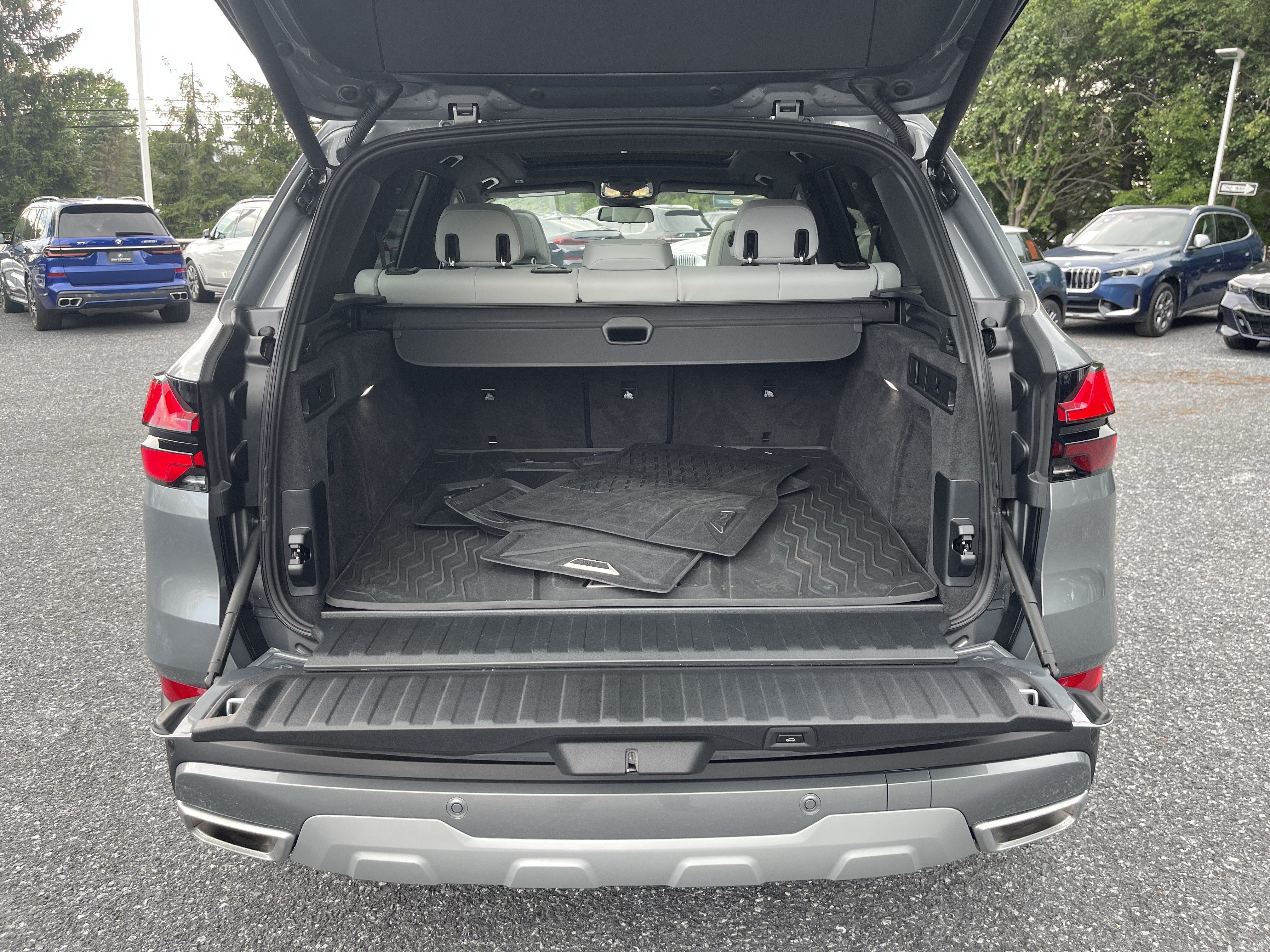 Certified 2025 BMW X5 xDrive40i w/ Climate Comfort Package AWD/4WD image 8
