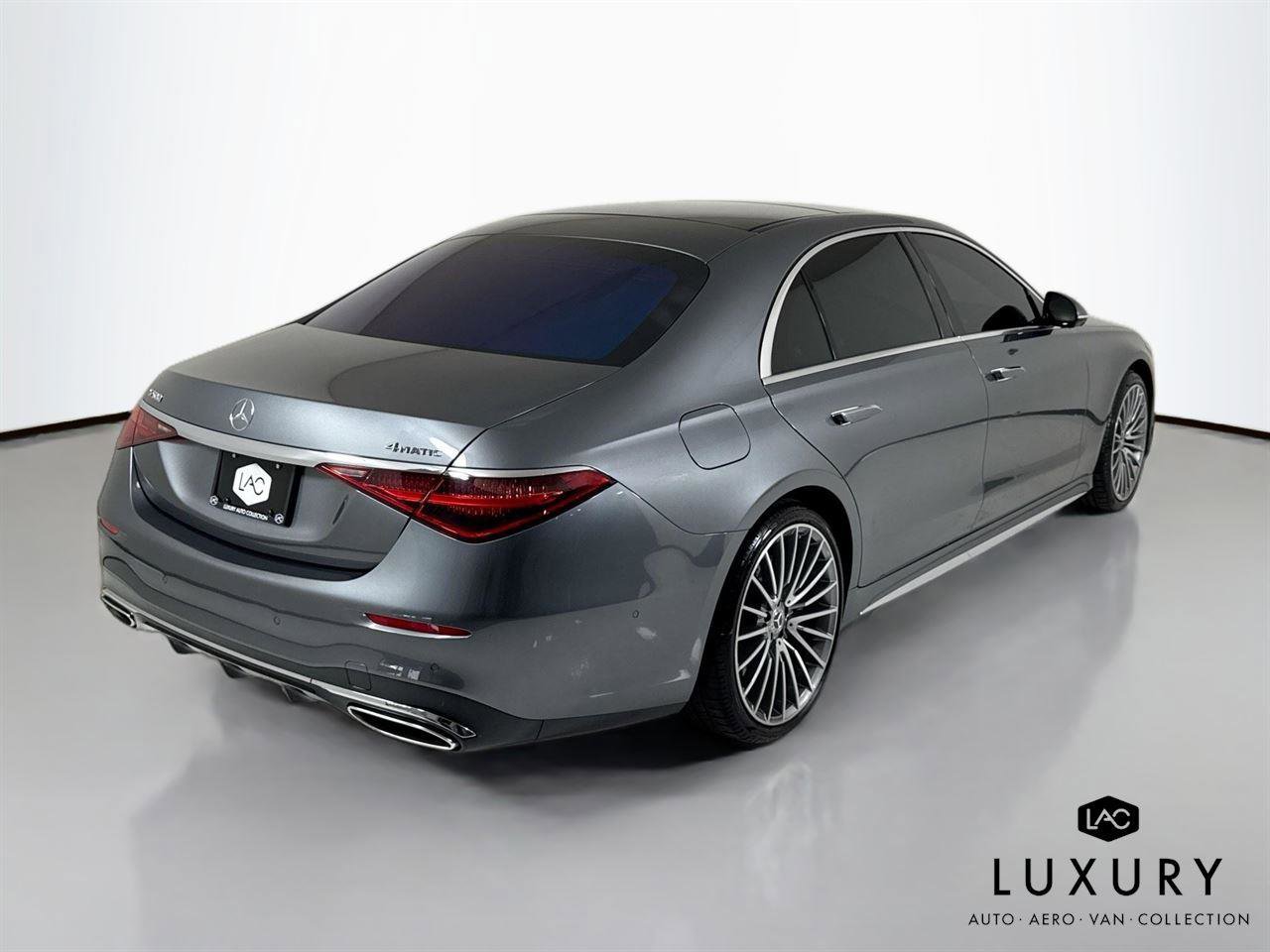 Used 2023 Mercedes-Benz S 500 4MATIC w/ AMG Line image 6
