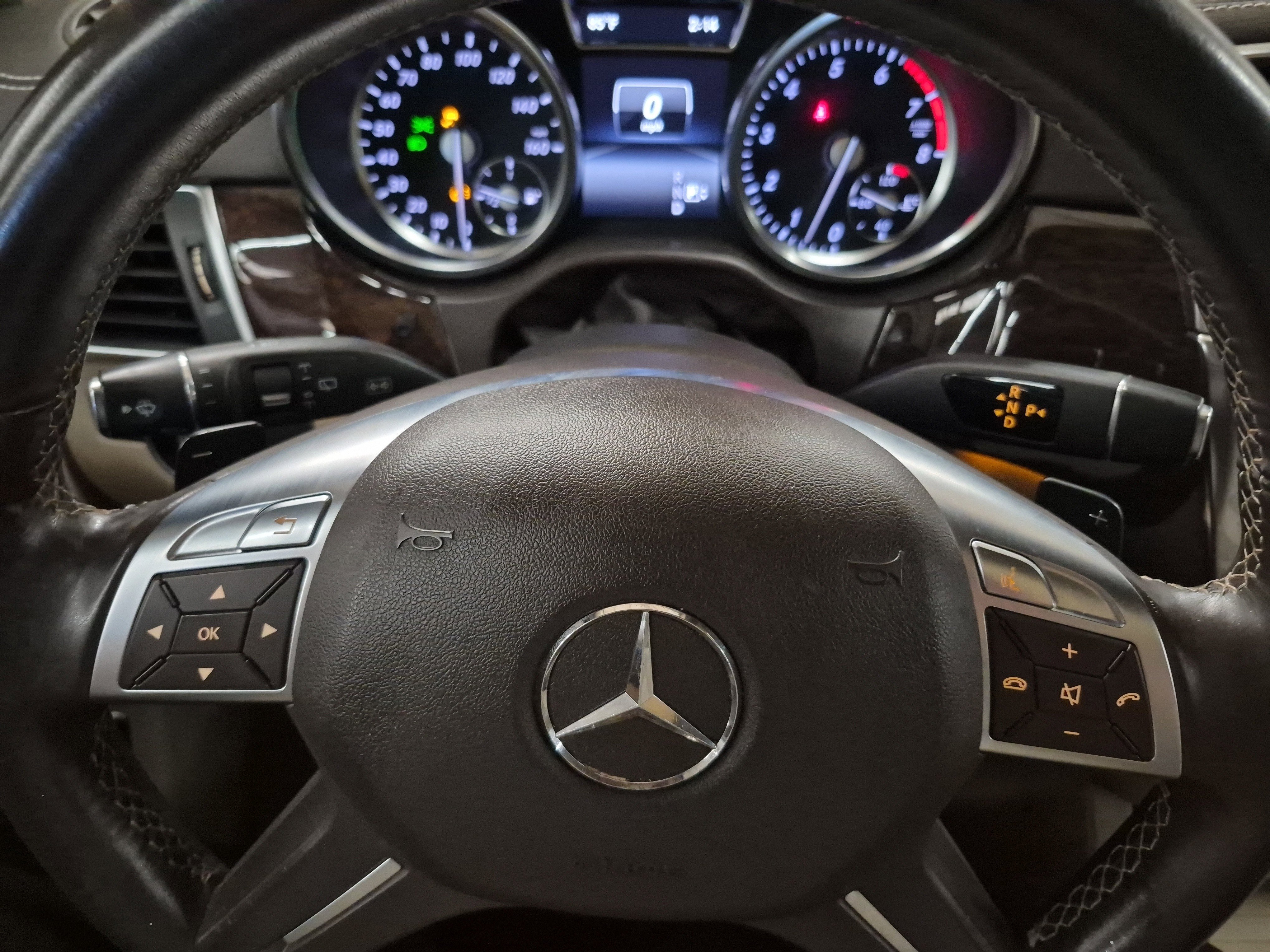 Used 2014 Mercedes-Benz GL 450 4MATIC image 29