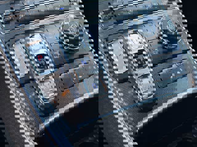 Used 2023 Hyundai Santa Fe SEL image 24