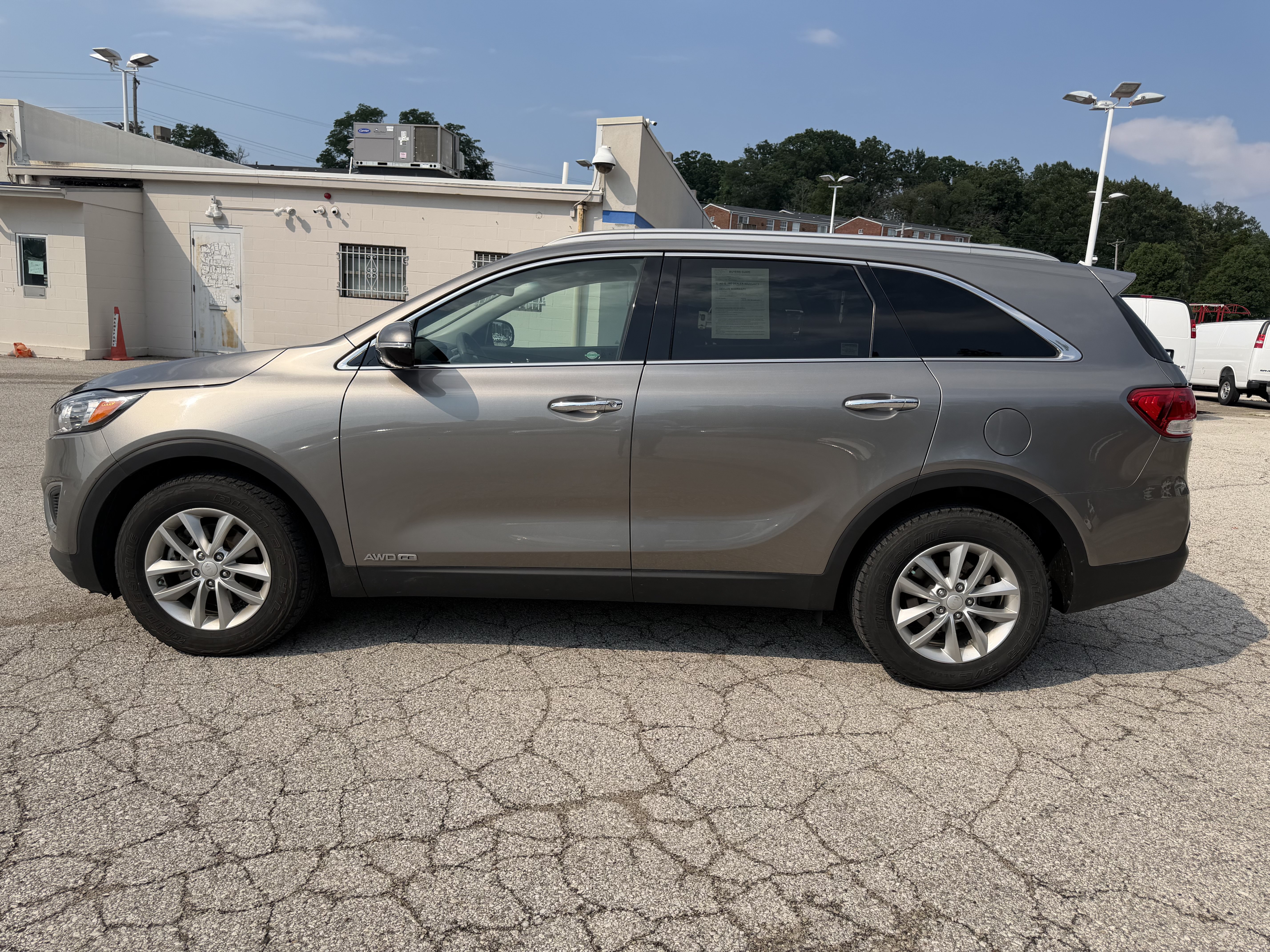Used 2016 Kia Sorento LX AWD/4WD image 4