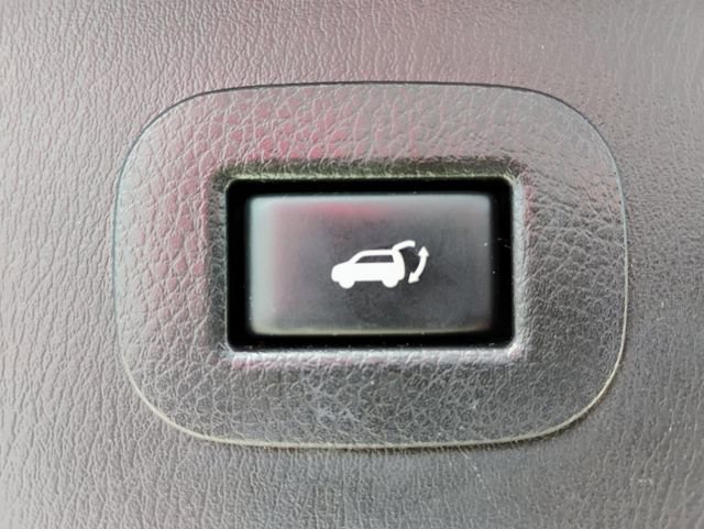 Used 2019 Nissan Armada Platinum w/ Captain's Chairs Package image 12