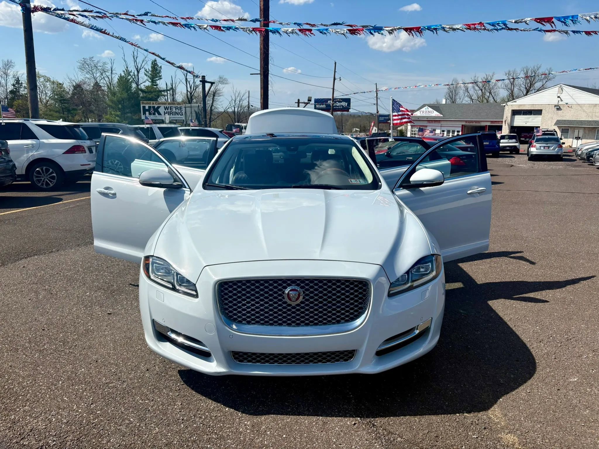 Used 2016 Jaguar XJ L Portfolio RWD image 10