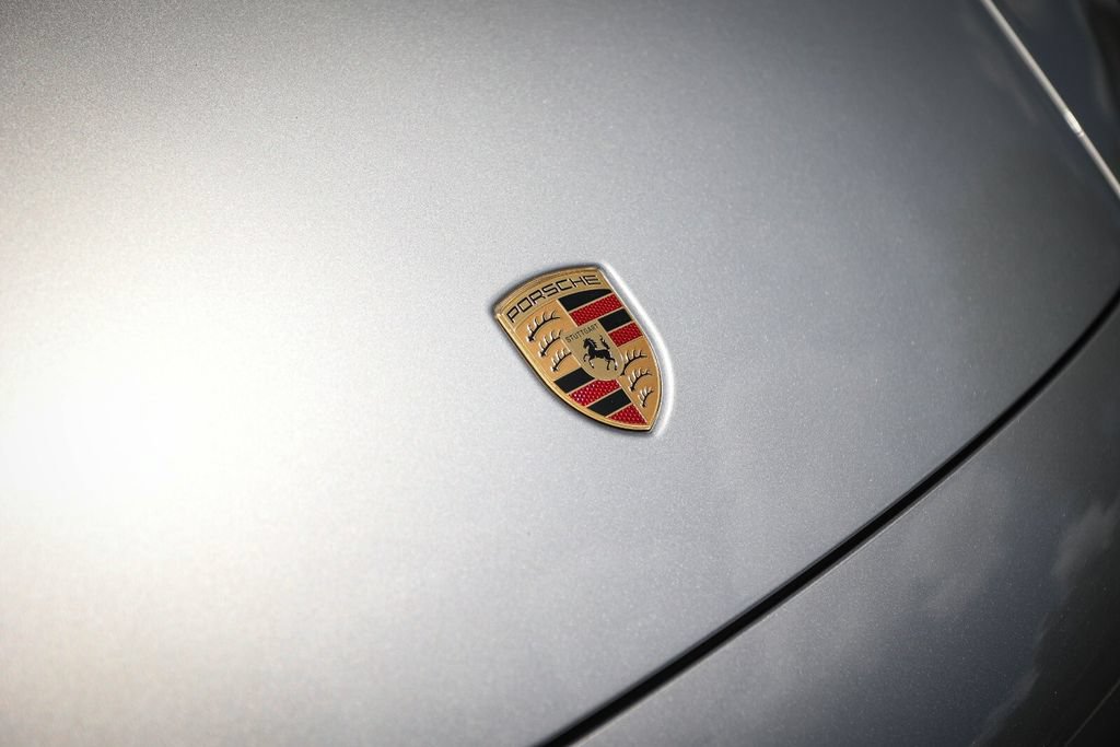 Used 2025 Porsche 911 Carrera RWD image 12