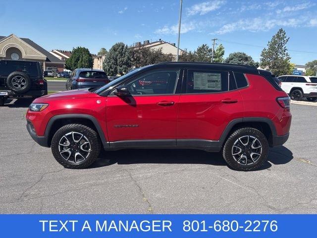 New 2026 Jeep Compass Trailhawk w/ Sun, Sound & Navigation Group AWD/4WD image 3