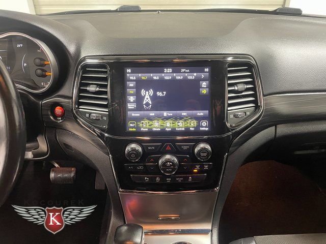 Used 2021 Jeep Grand Cherokee Altitude image 17