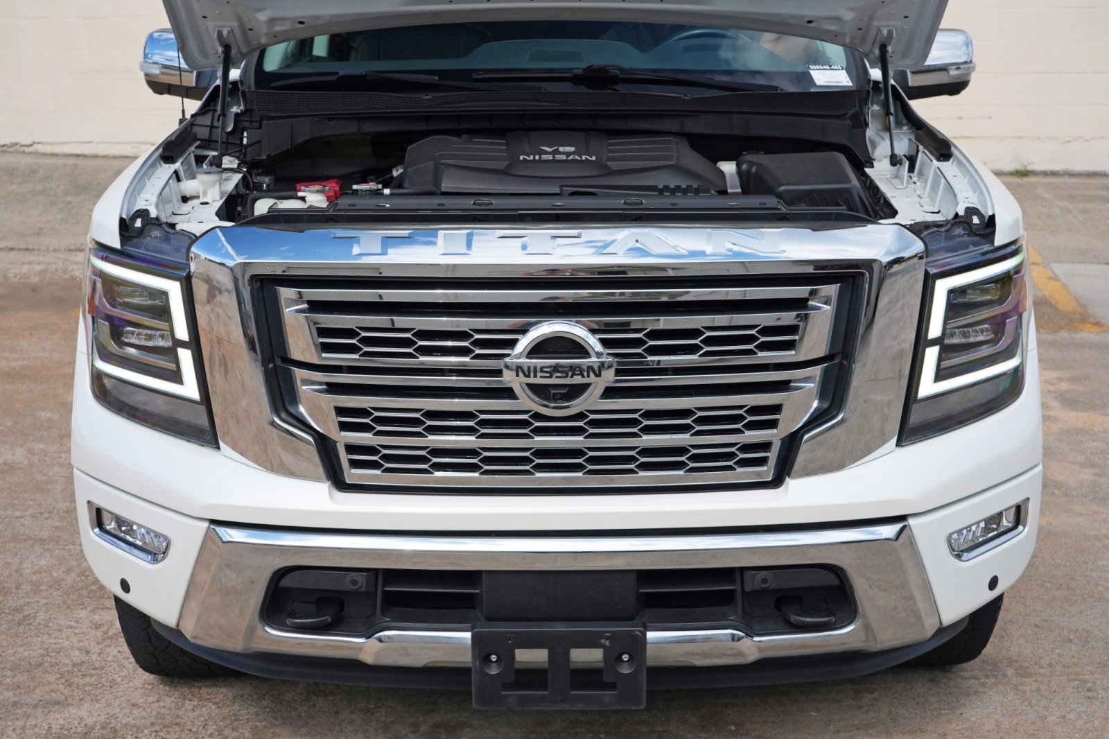 Used 2020 Nissan Titan SL w/ Protection Package 1 AWD/4WD image 7