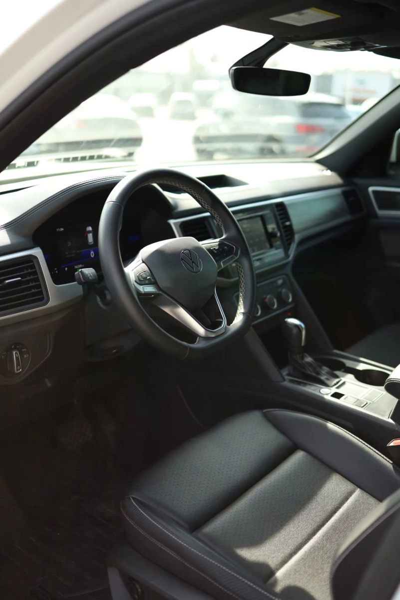 Used 2022 Volkswagen Atlas Cross Sport SE image 14