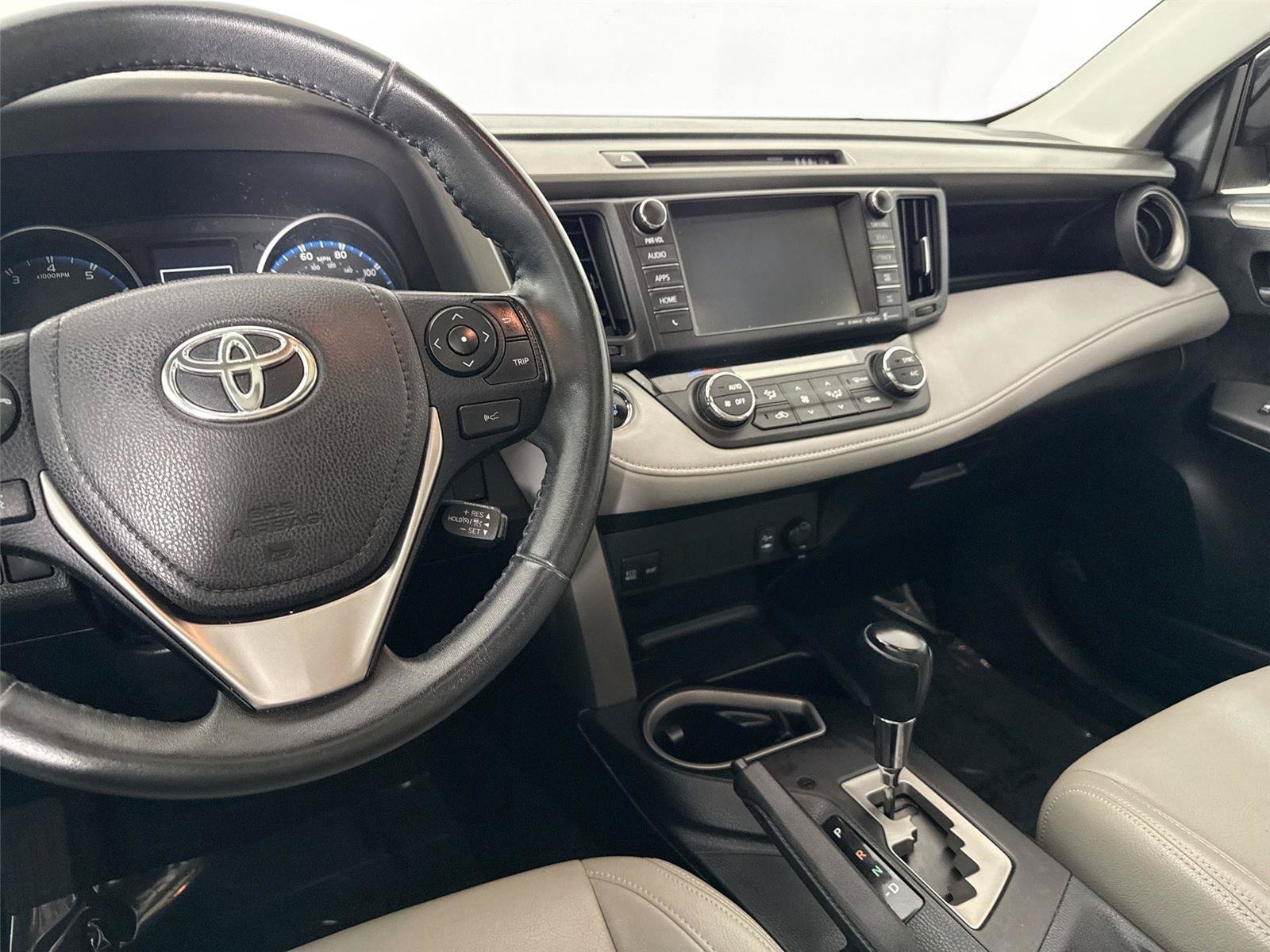 Used 2017 Toyota RAV4 XLE FWD image 30