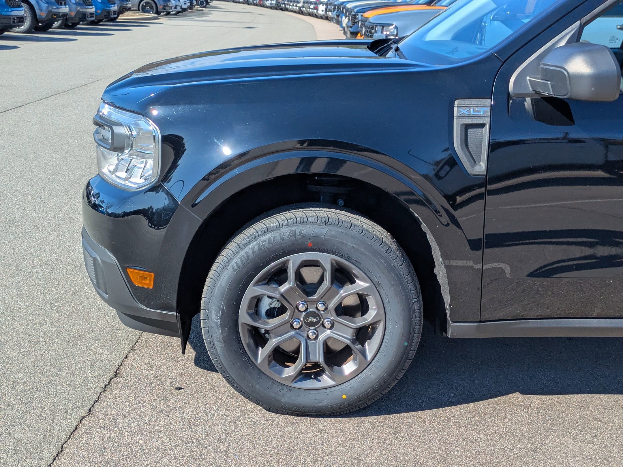 Certified 2024 Ford Maverick XLT image 11