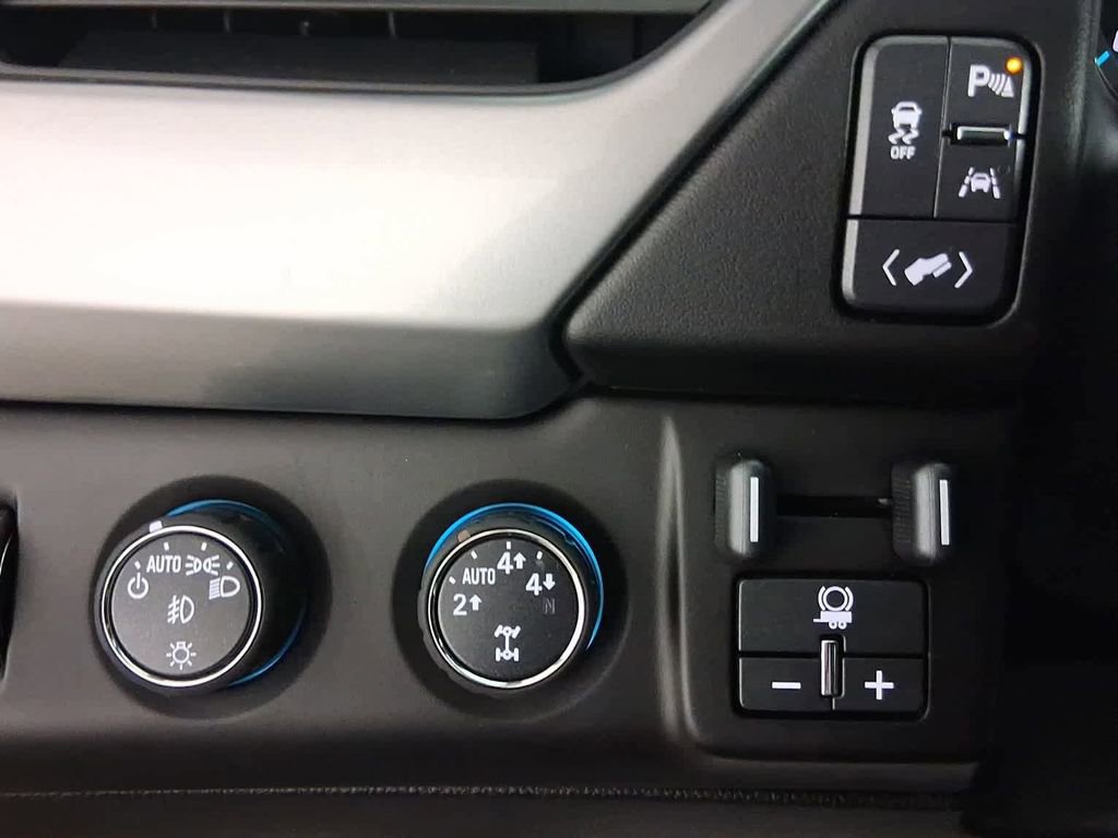 Used 2016 Chevrolet Tahoe LTZ image 44