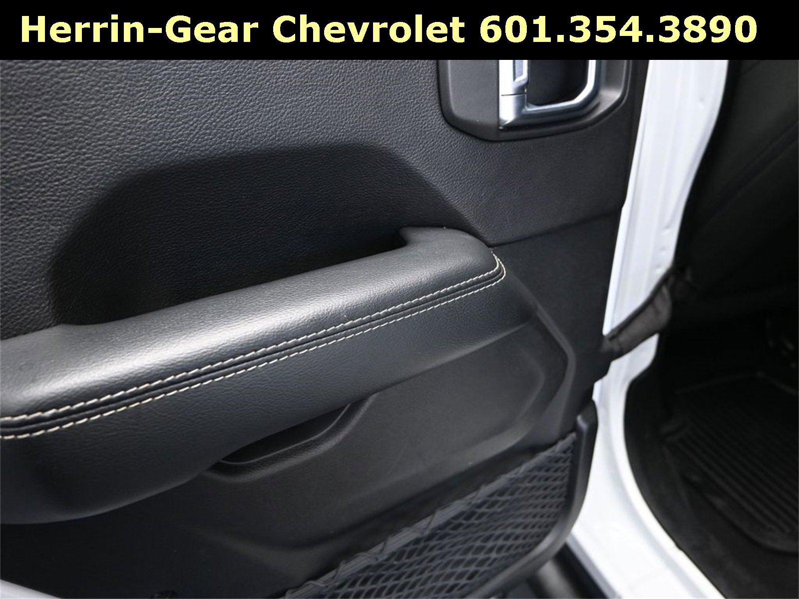 Used 2019 Jeep Wrangler Unlimited Sahara image 15