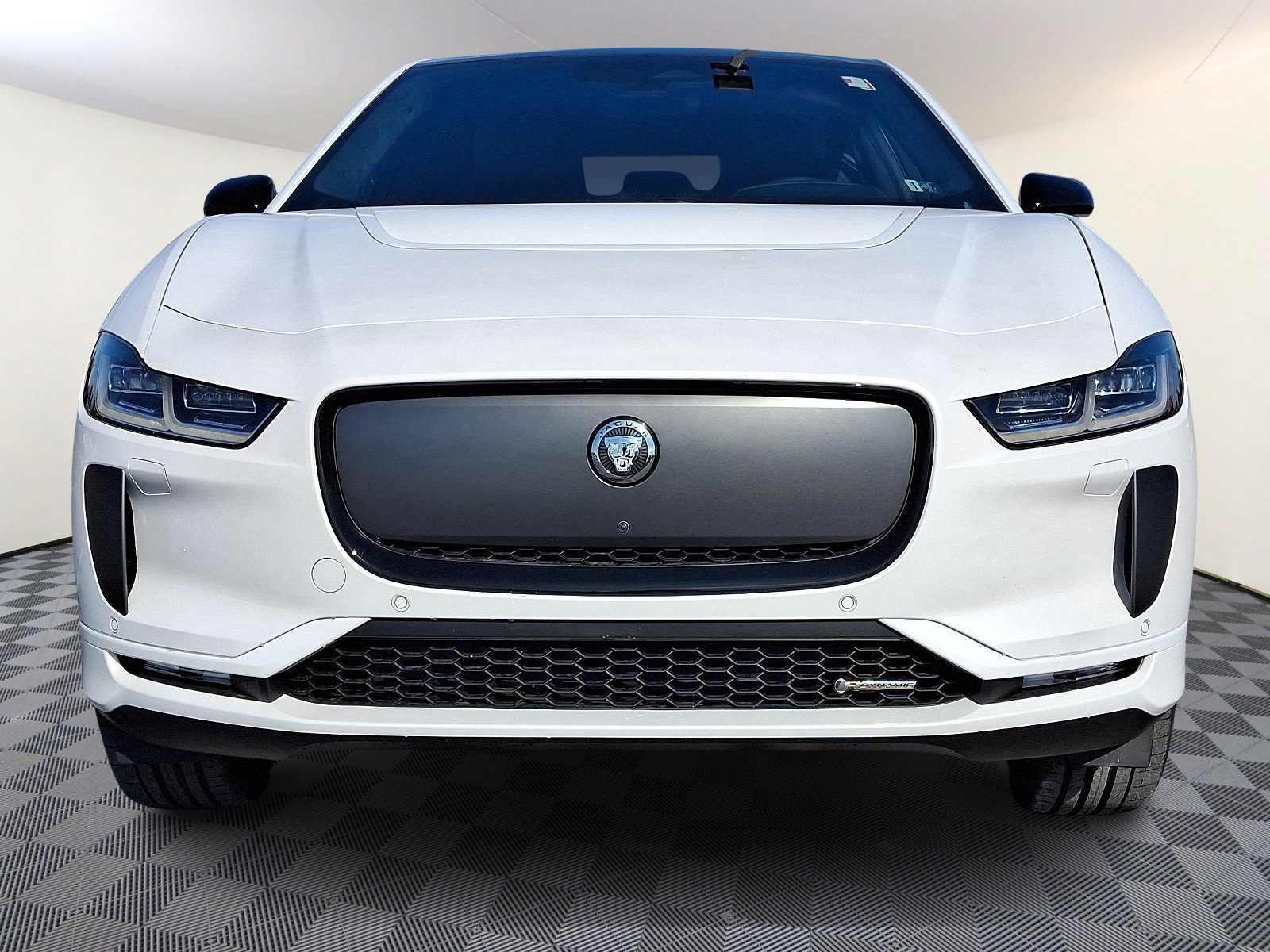 New 2024 Jaguar I-PACE R-Dynamic HSE image 6