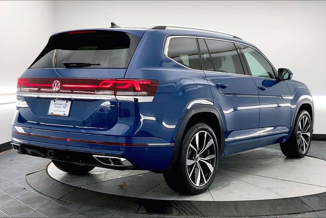 Used 2025 Volkswagen Atlas SEL Premium R-Line AWD/4WD image 13