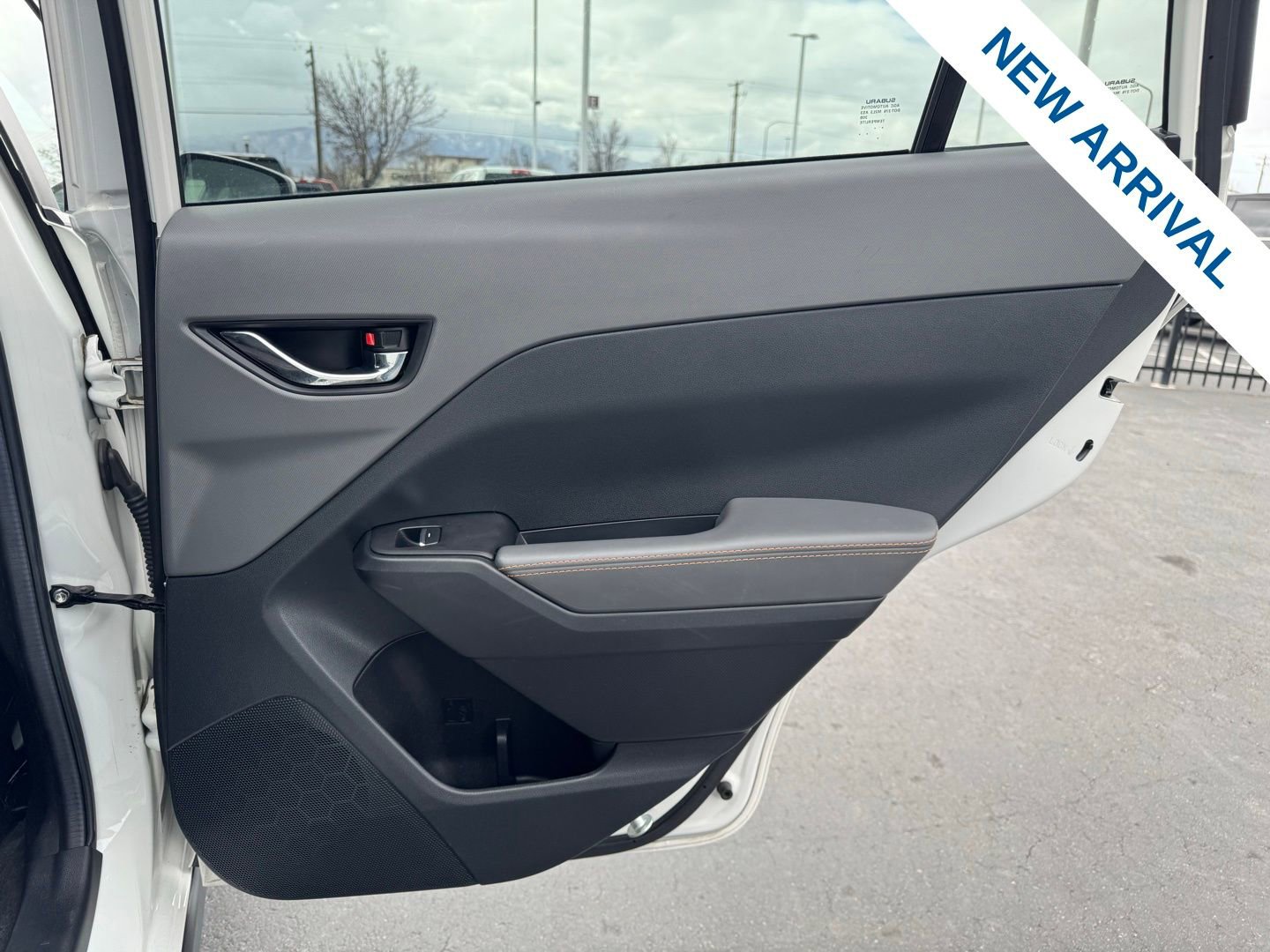 Used 2024 Subaru Crosstrek 2.5i Limited w/ Crosstrek Mirror Package image 12