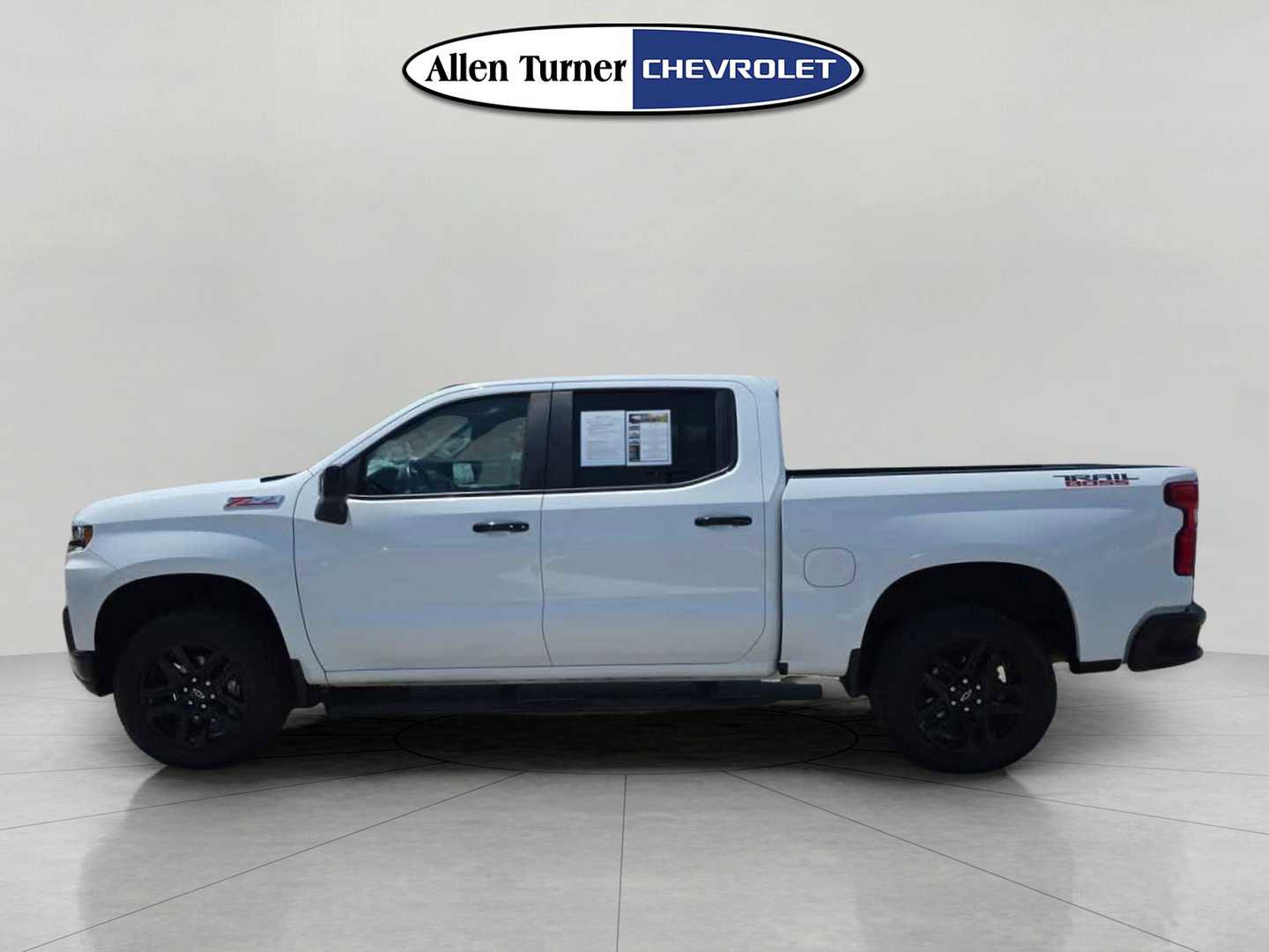 Used 2021 Chevrolet Silverado 1500 LT Trail Boss w/ Bed Protection Package AWD/4WD image 6
