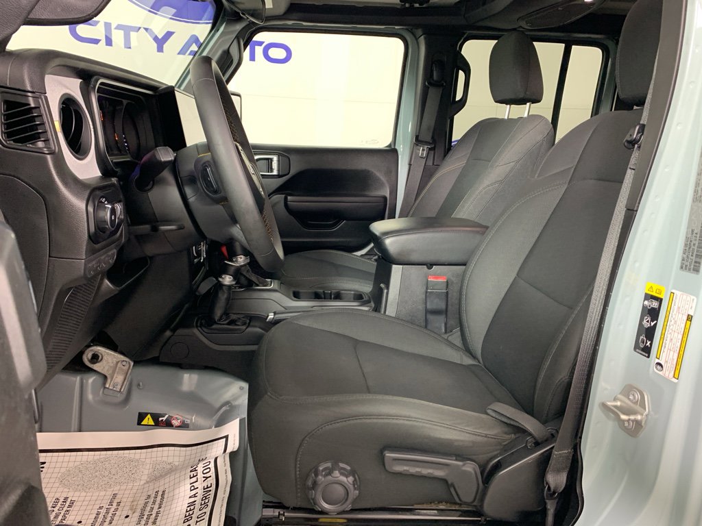 Used 2024 Jeep Wrangler Sport S image 15