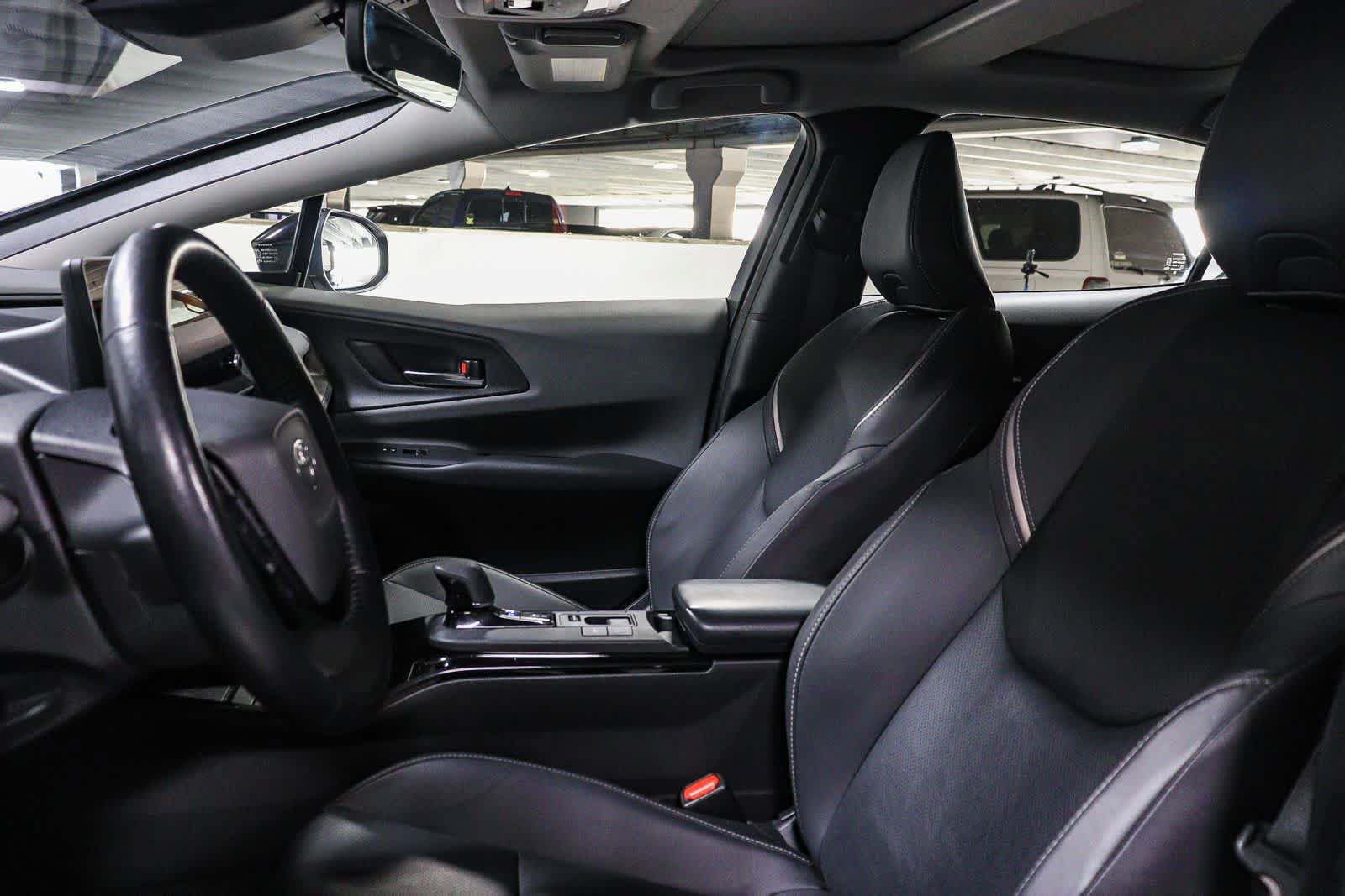 Certified 2026 Toyota Prius XLE FWD image 19