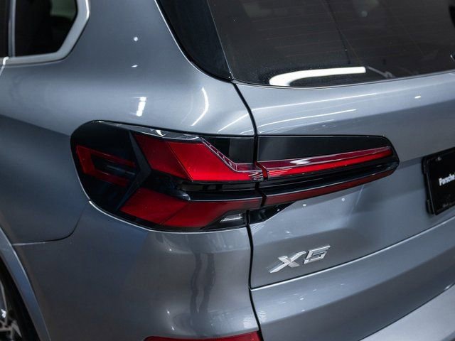 Used 2024 BMW X5 sDrive40i w/ M Sport Package image 22