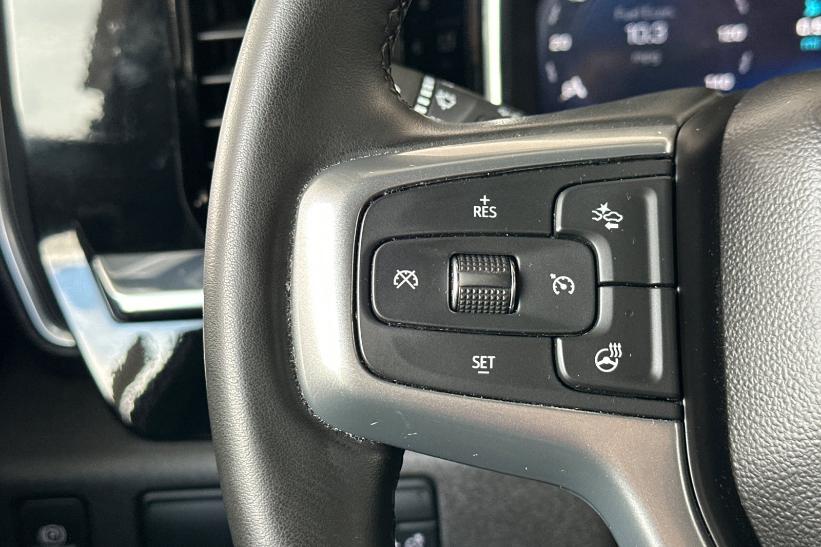 Certified 2024 Chevrolet Silverado 1500 RST w/ LPO, Dark Essentials Package RWD image 31