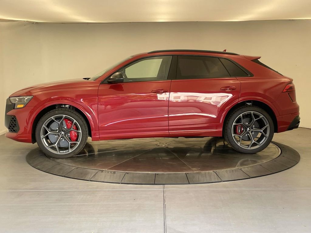 New 2025 Audi RS Q8 performance image 2