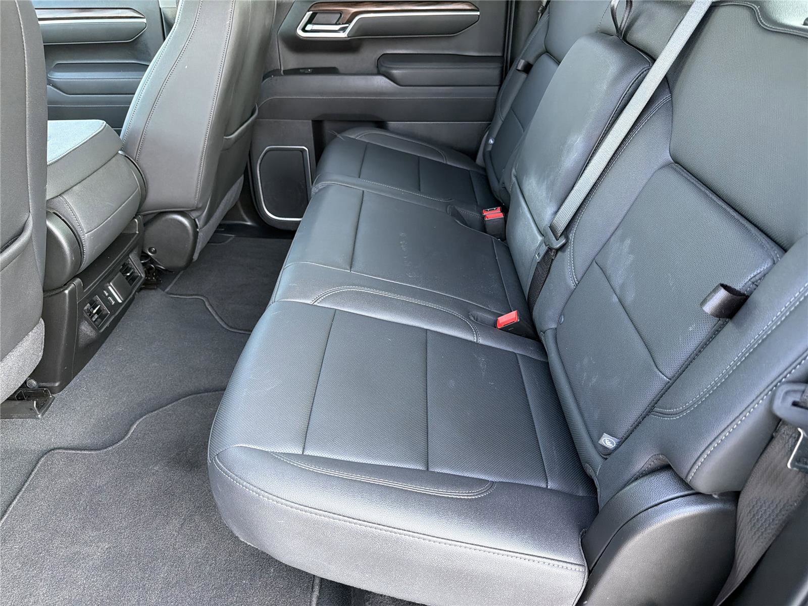 Used 2025 GMC Sierra 1500 SLT AWD/4WD image 19