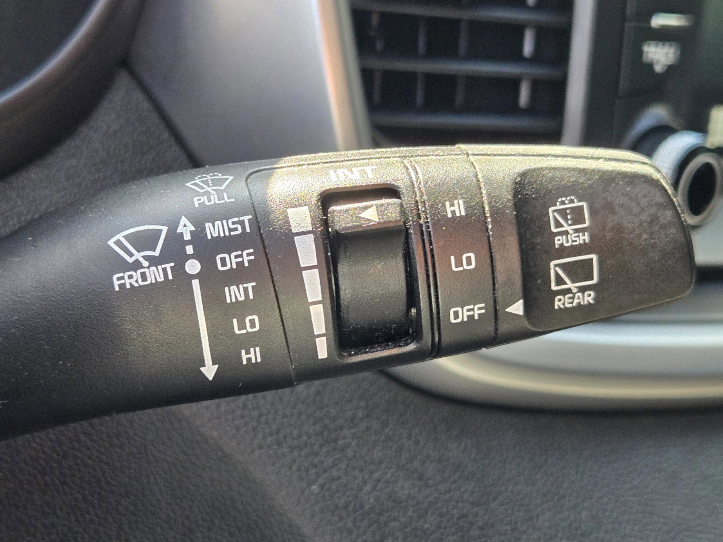 Used 2020 Kia Sorento LX AWD/4WD image 49