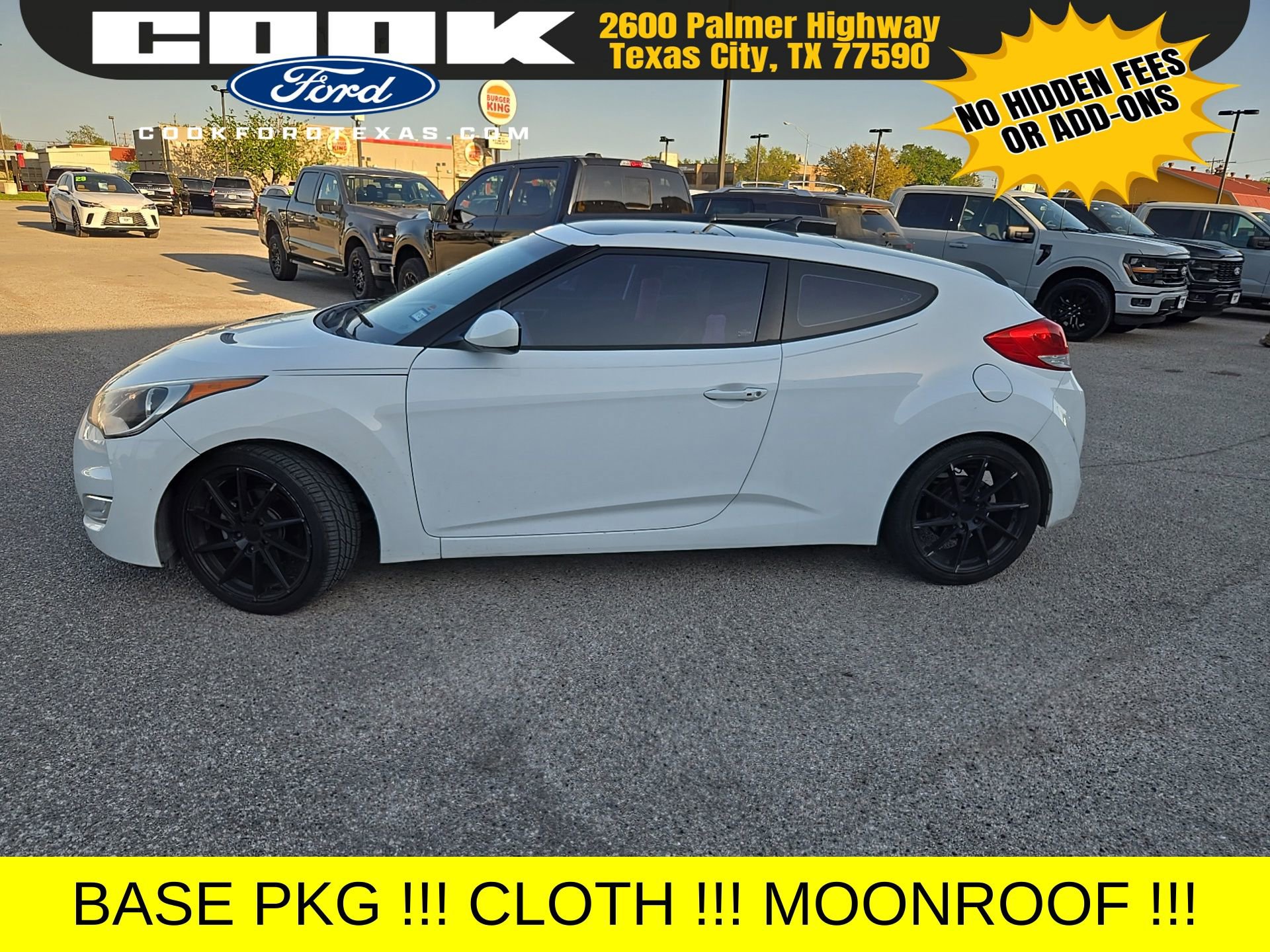 Used 2015 Hyundai Veloster w/ Option Group 03 image 2