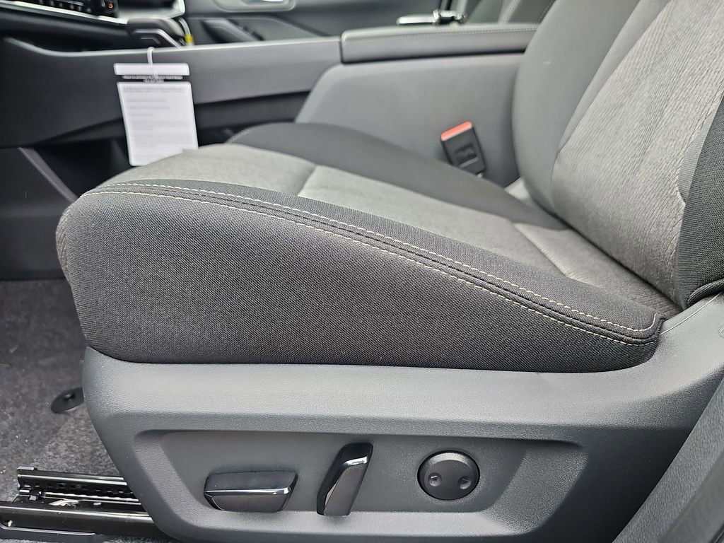 New 2026 Nissan Rogue SV image 32